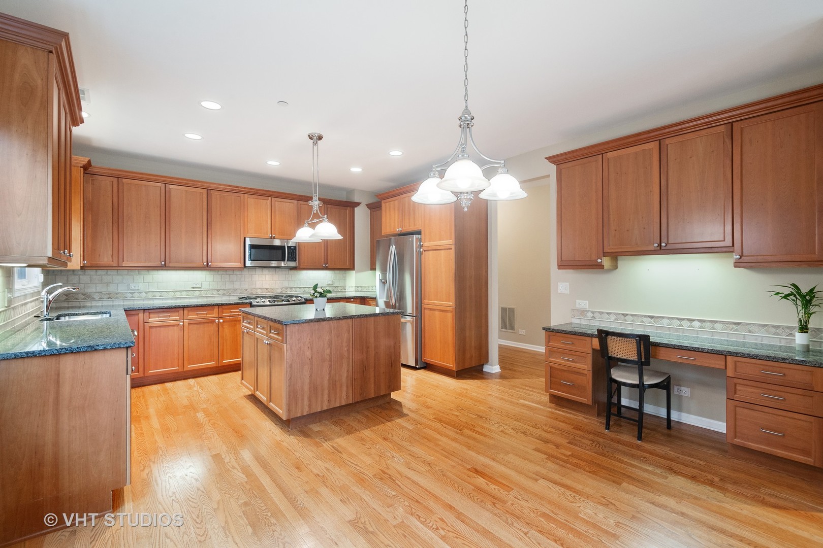 1143 Adams Street Northbrook, IL 60062 - Photo 10 of 23