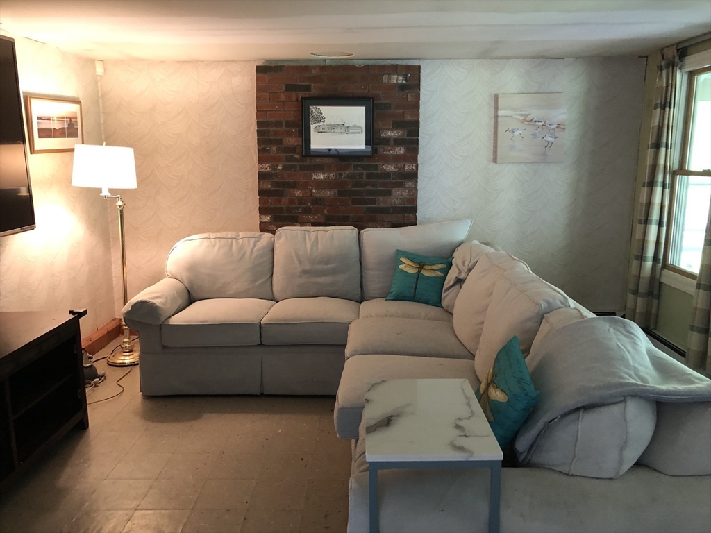 322 River Road Andover, MA 01810 - Photo 17 of 42