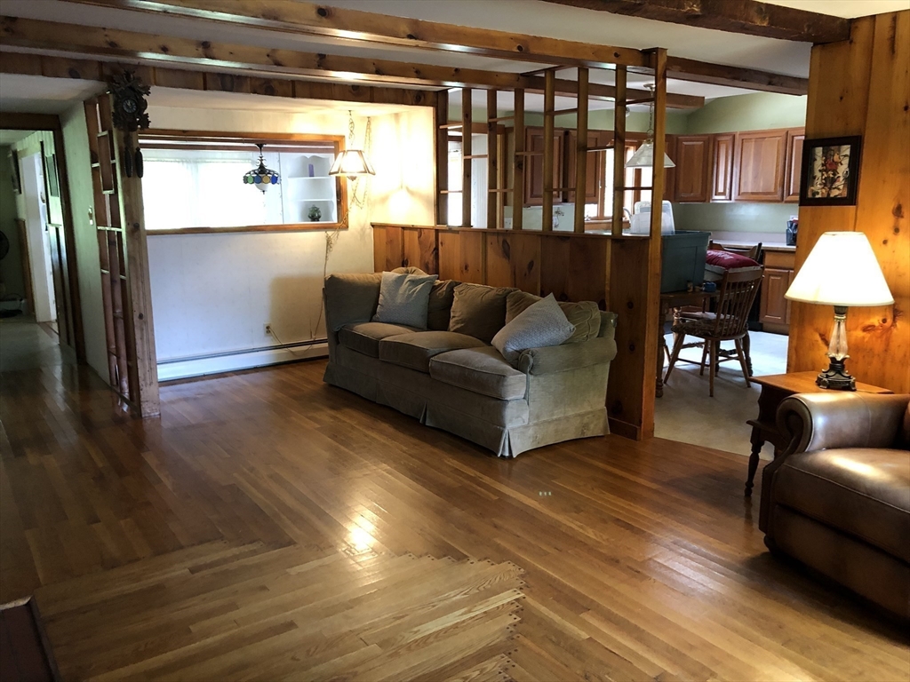 322 River Road Andover, MA 01810 - Photo 7 of 42