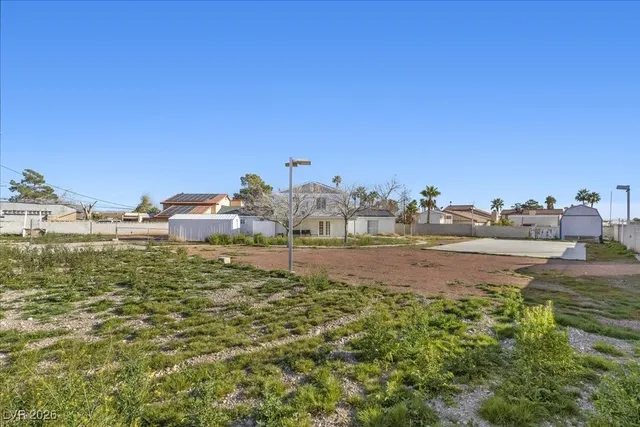 $779,000 | 7477 South Ullom Drive, Las Vegas, NV 89139