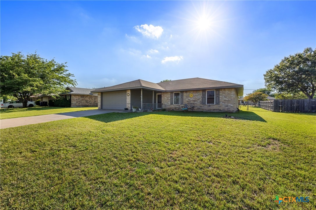 232 Thompson Circle Lorena, TX 76655 - Photo 4 of 35 Property Front from an angle