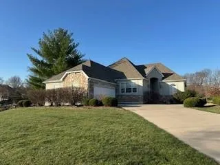 $500,000 | 440 Southwest Wintergarden Drive, Lee's Summit, MO 64081