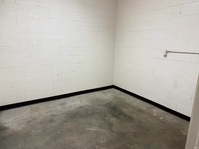 $145,000 | 907 North Vincennes Avenue, Petersburg, IN 47567