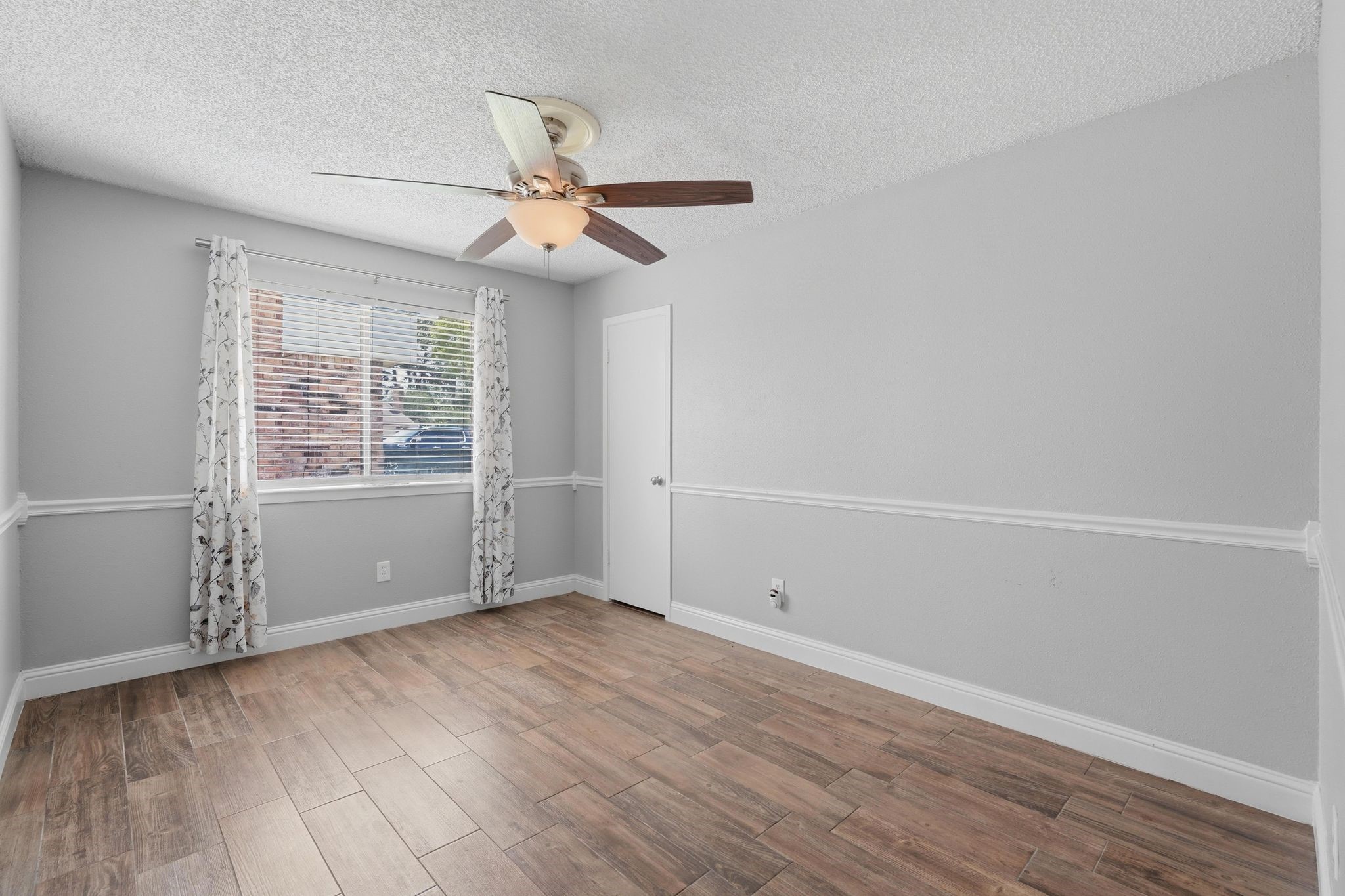 25534 Sugar Valley Lane Spring, TX 77373 - Photo 17 of 25 Secondary Bedroom 2