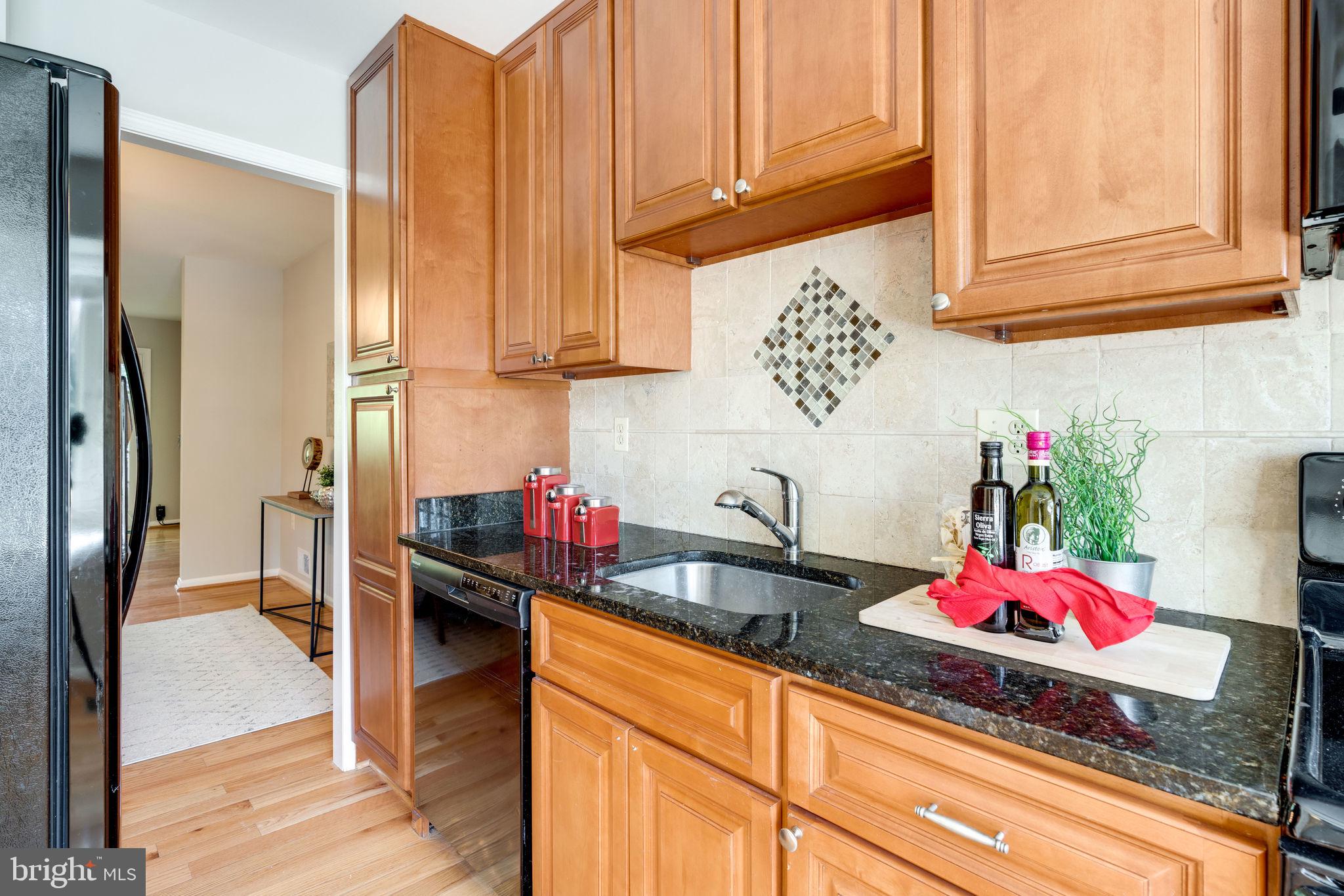 7241 Reservoir Road Springfield, VA 22150 - Photo 13 of 68