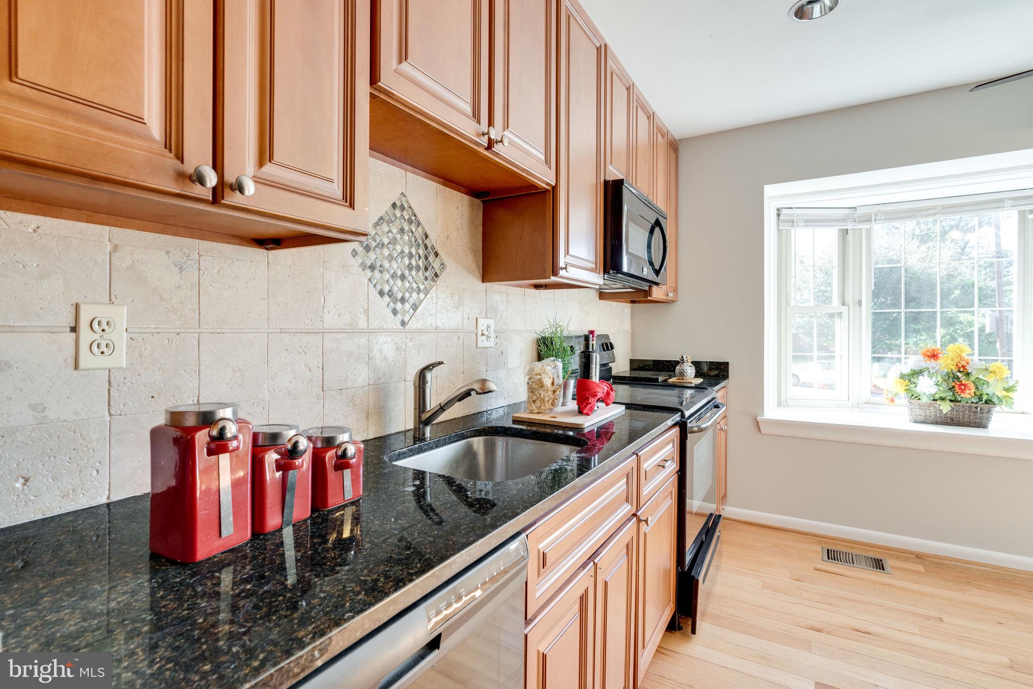 7241 Reservoir Road Springfield, VA 22150 - Photo 15 of 68