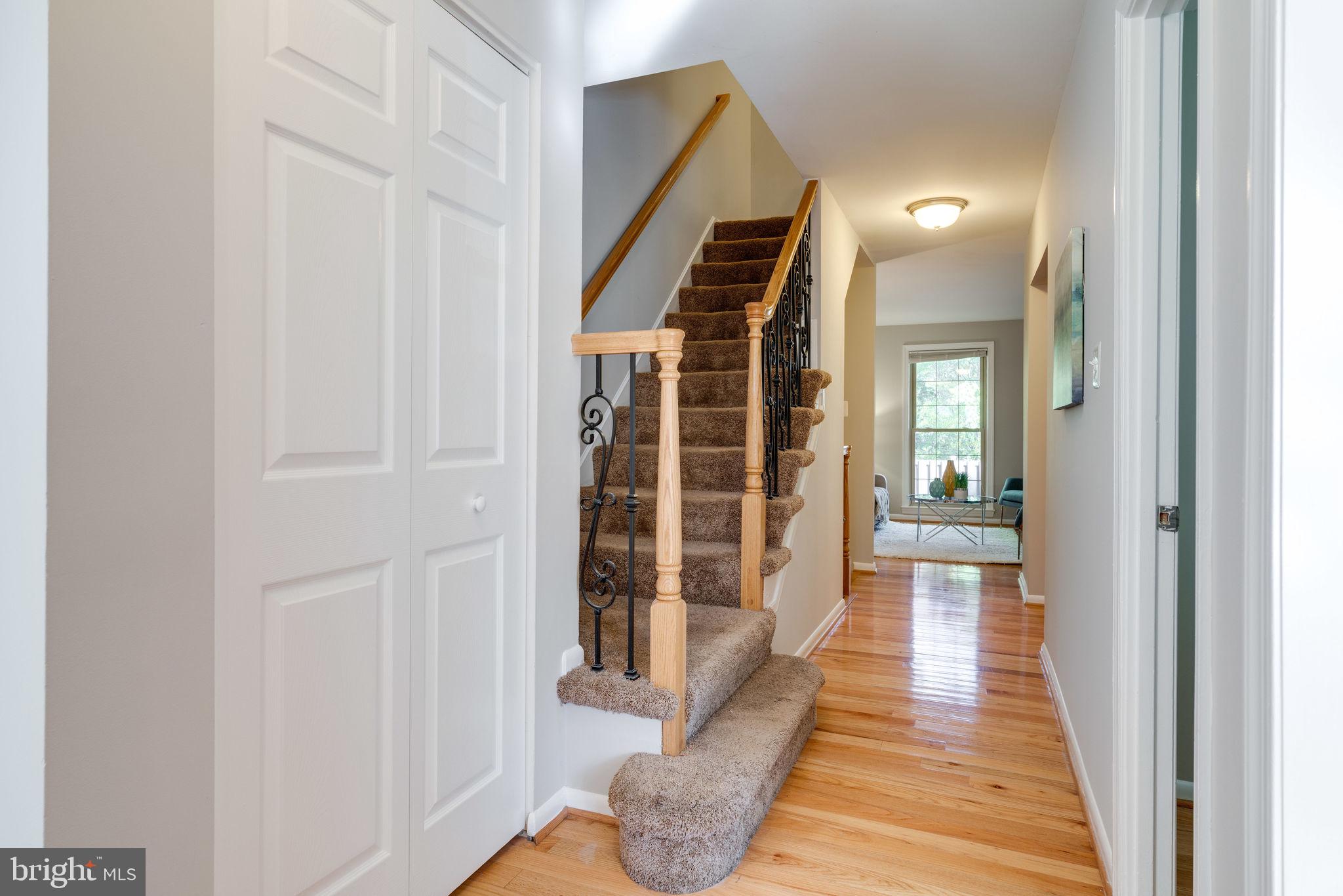 7241 Reservoir Road Springfield, VA 22150 - Photo 4 of 68