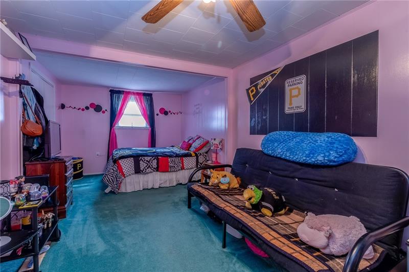1869 B Barclay Hill Road Beaver, PA 15009 - Photo 12 of 23 LARGE third bedroom.....