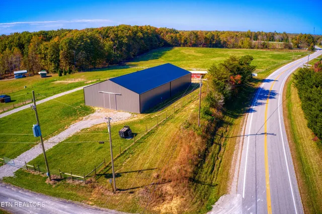 $395,000 | 1008 Tanglewood Boulevard, Jamestown, TN 38556