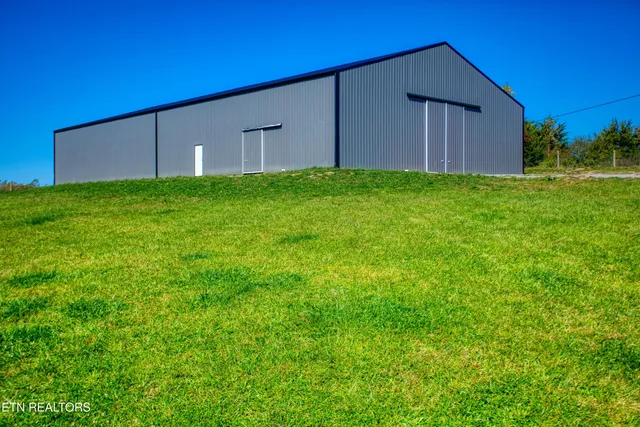 $395,000 | 1008 Tanglewood Boulevard, Jamestown, TN 38556