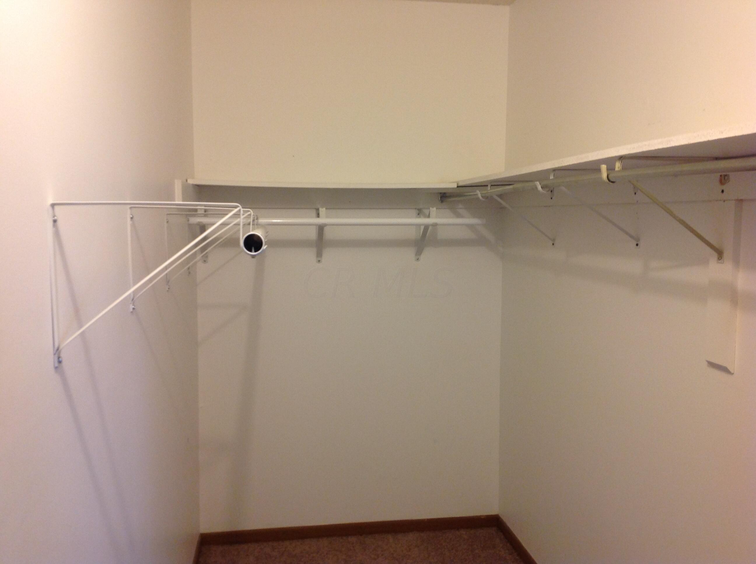 4143 Karl Road, Unit 320 Columbus, OH 43224 - Photo 12 of 15 IMG_3404