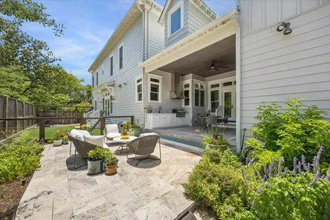 $2,450,000 | 1101 Omar Street, Houston, TX 77009