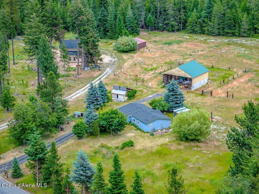 1822 Kootenai Trail Road Naples, ID 83847 - Photo 5 of 73 --46.jpg-SMALL
