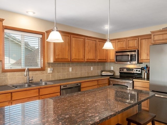 711 Upper Terrace Lane Colbert, WA 99005 - Photo 10 of 30 Gallery Image 10