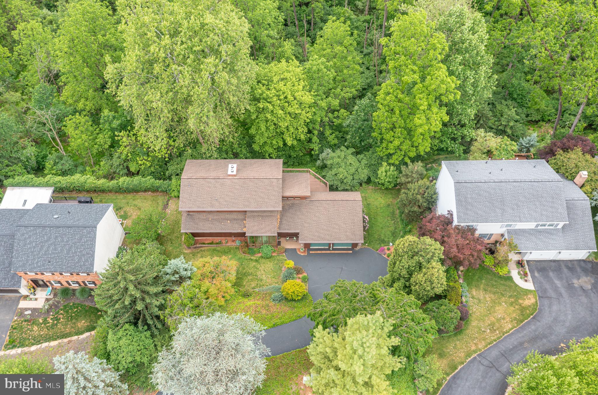40 Golfview Lane Reading, PA 19606 - Photo 8 of 48 an aerial view of a house with a yard and a large tree
