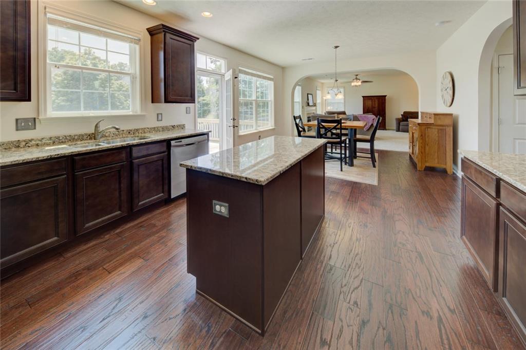 14413 Wolverton Way Fishers, IN 46037 - Photo 10 of 36 Gallery Image 10
