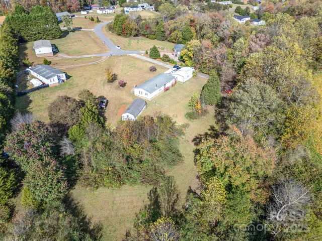 $265,000 | 339 Howard Norton Drive, Hiddenite, NC 28636