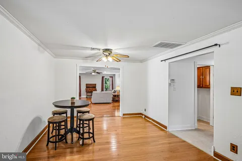 a view of a livingroom and dining room