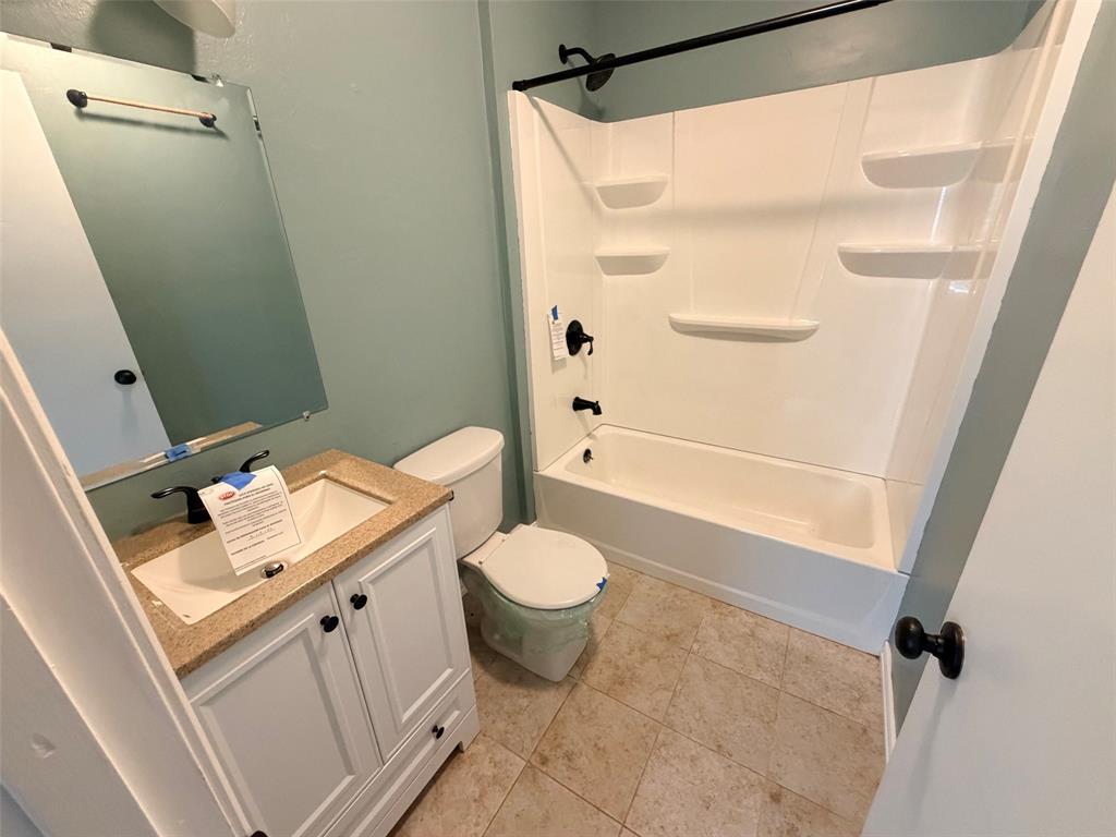 1223 Yowell Road Whitesboro, TX 76273 - Photo 14 of 38 Gallery Image 14