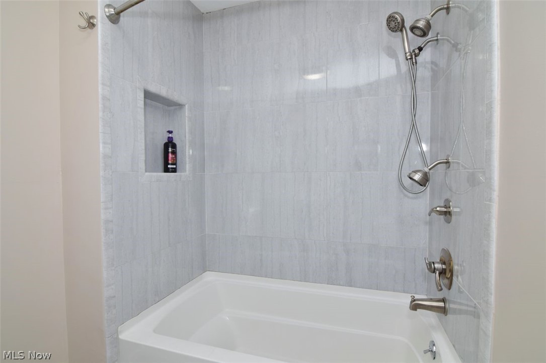 3783 Berkeley Road Cleveland Heights, OH 44118 - Photo 25 of 36