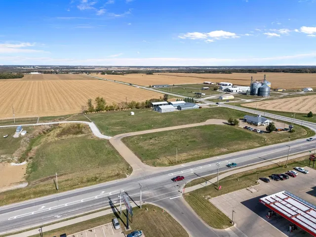 $125,000 | Lot 1 13th Avenue Court, Aledo, IL 61231