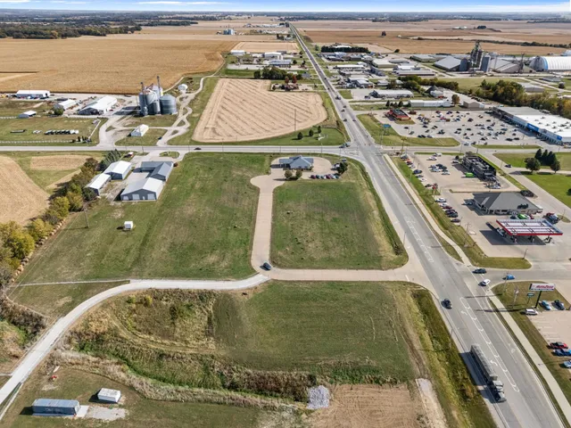 $125,000 | Lot 1 13th Avenue Court, Aledo, IL 61231