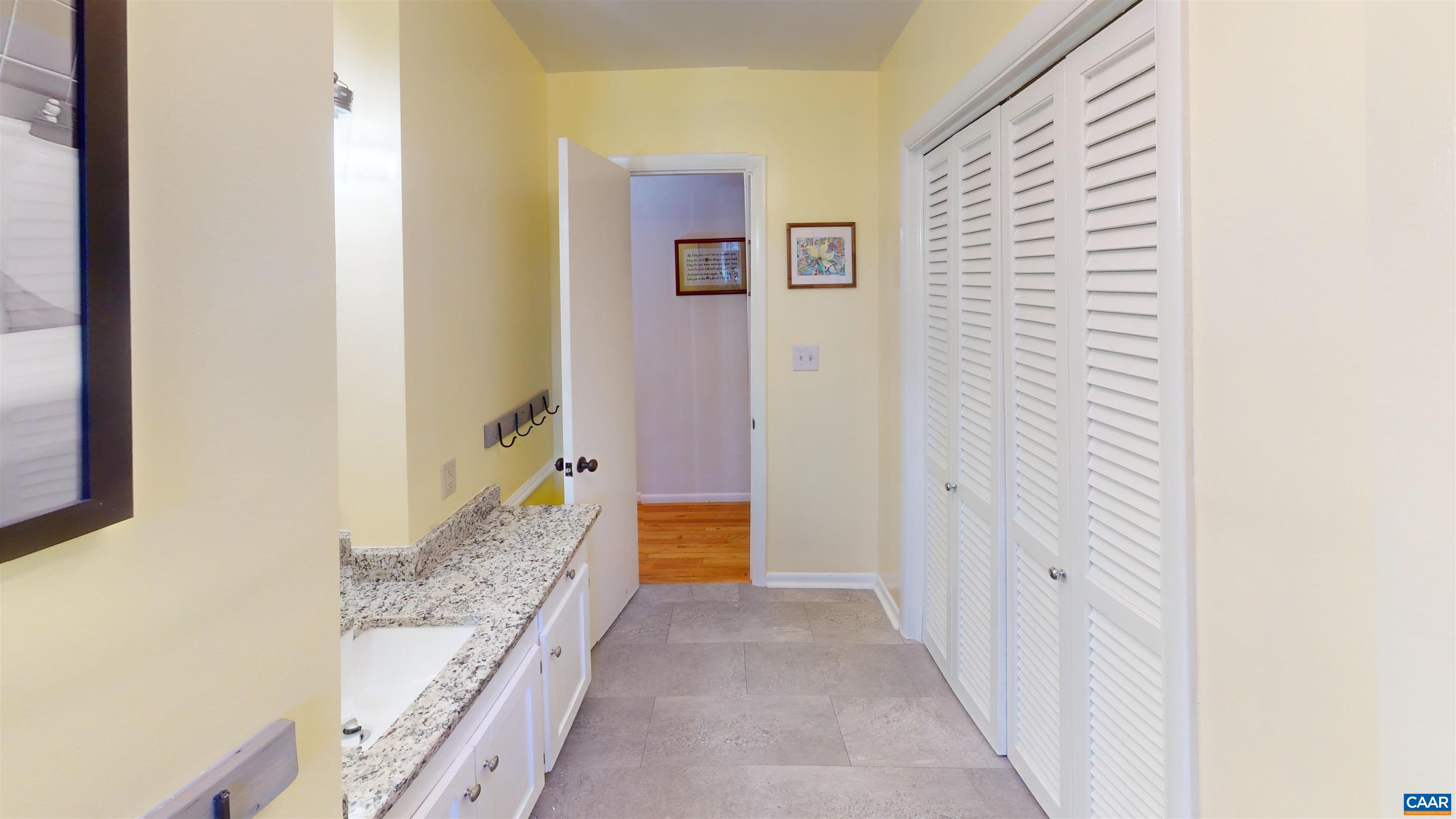 206 Georgetown Road Charlottesville, VA 22901 - Photo 11 of 35 a view of an entryway