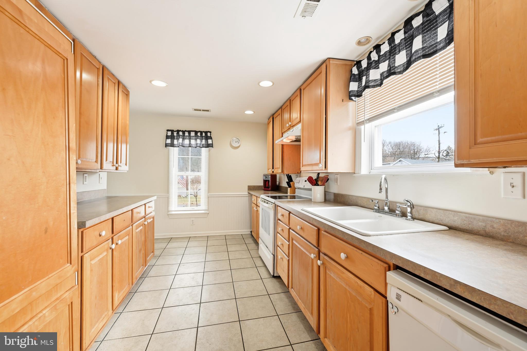 1150 Little Creek Road Chester, MD 21619 - Photo 3 of 24 Kitchen