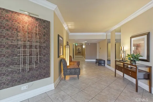 $875,000 | 10409 Riverside Drive, Unit 204, Toluca Lake, CA 91602