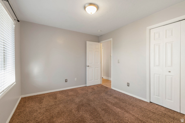 9215 South Jefferson Cove Sandy, UT 84070 - Photo 12 of 21