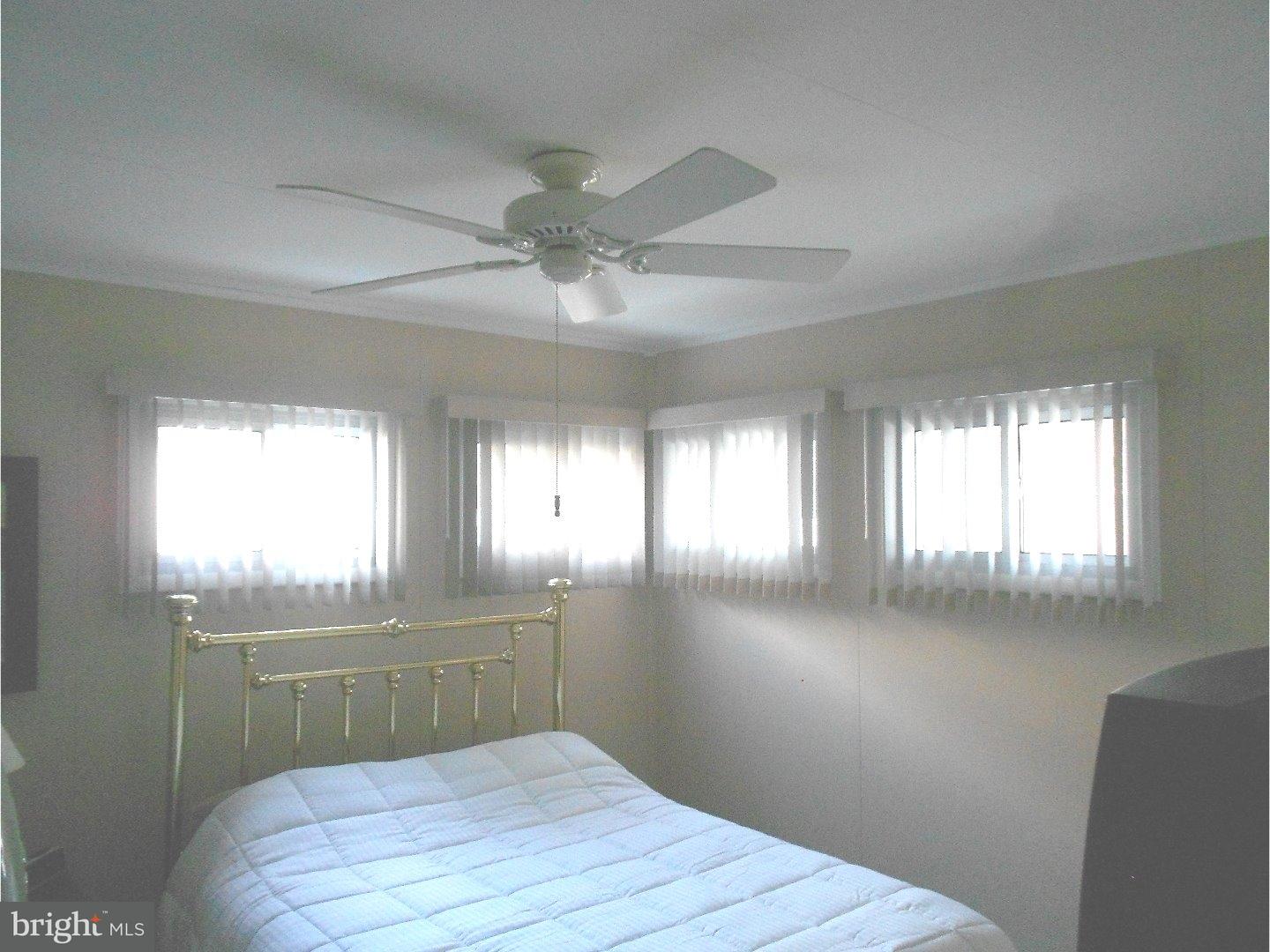 618 Chatham Road Fairless Hills, PA 19030 - Photo 16 of 22 Bedroom - Main