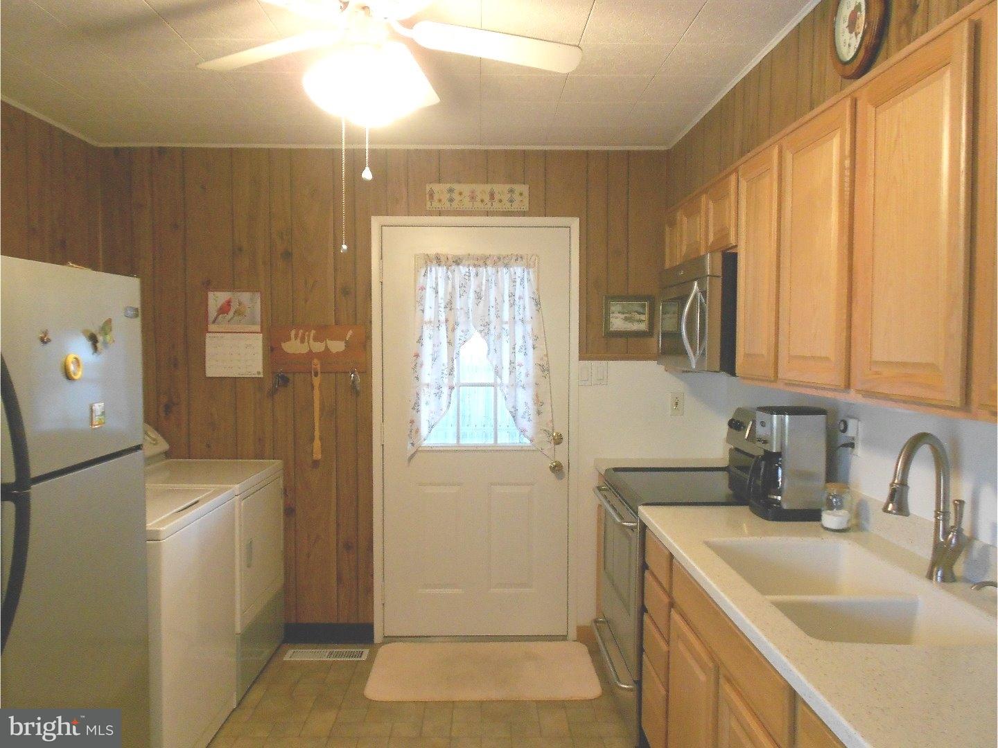 618 Chatham Road Fairless Hills, PA 19030 - Photo 6 of 22 Kitchen