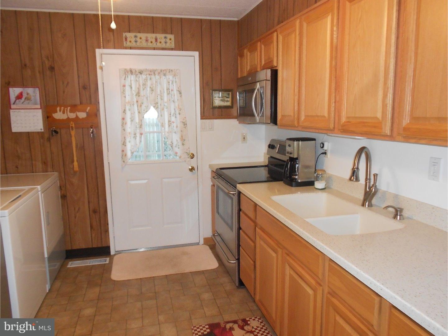 618 Chatham Road Fairless Hills, PA 19030 - Photo 7 of 22 Kitchen