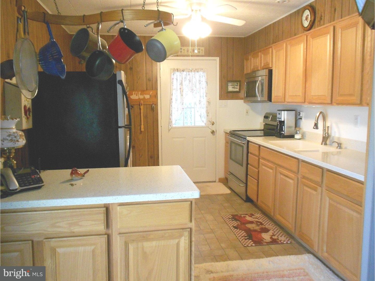 618 Chatham Road Fairless Hills, PA 19030 - Photo 8 of 22 Kitchen