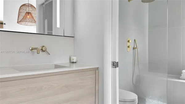 $3,040,000 | 734 Michigan Avenue, Miami Beach, FL 33139