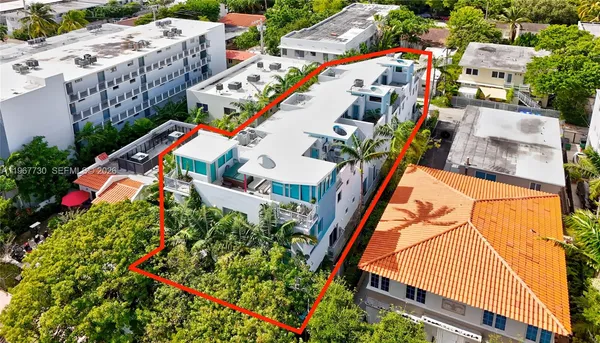 $3,040,000 | 734 Michigan Avenue, Miami Beach, FL 33139