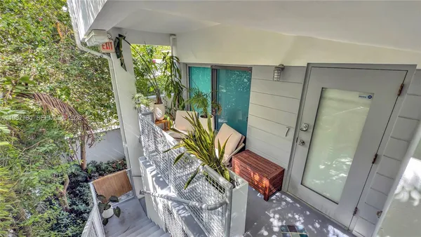 $3,040,000 | 734 Michigan Avenue, Miami Beach, FL 33139