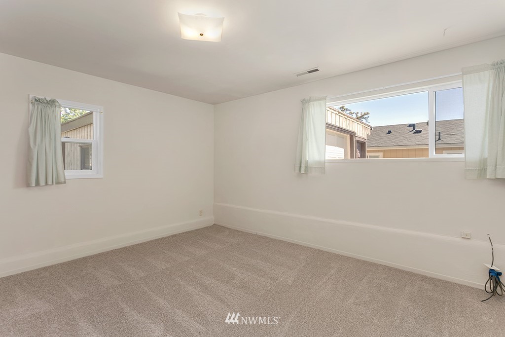 932 North 89th Street Seattle, WA 98103 - Photo 13 of 23 Gallery Image 13