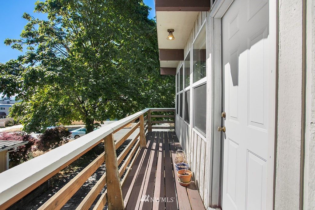 932 North 89th Street Seattle, WA 98103 - Photo 14 of 23 Gallery Image 14