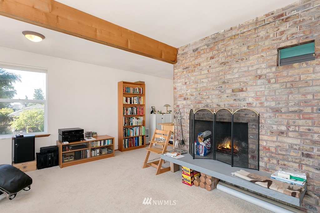 932 North 89th Street Seattle, WA 98103 - Photo 16 of 23 Gallery Image 16