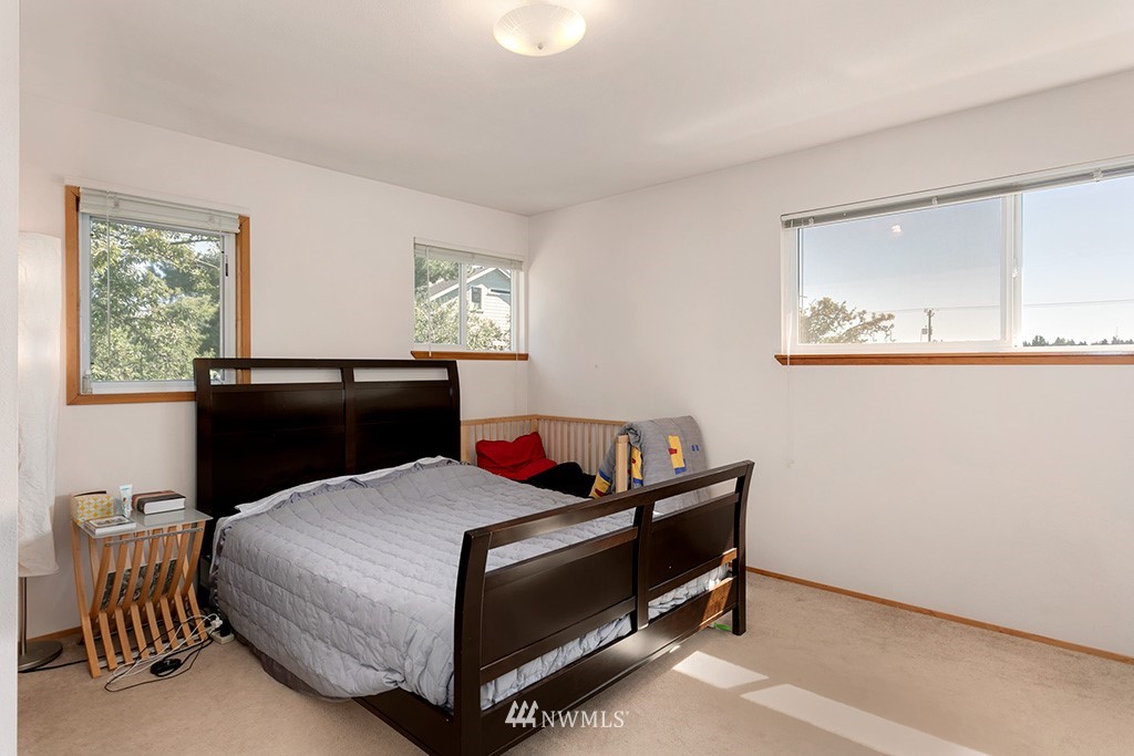 932 North 89th Street Seattle, WA 98103 - Photo 18 of 23 Gallery Image 18