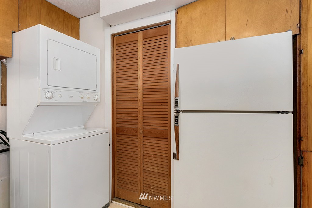 932 North 89th Street Seattle, WA 98103 - Photo 8 of 23 Gallery Image 8