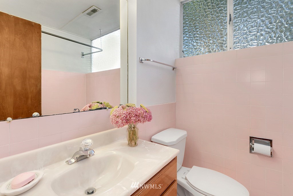 932 North 89th Street Seattle, WA 98103 - Photo 9 of 23 Gallery Image 9