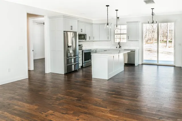 $405,000 | 8190 South Stanford Road, Bloomington, IN 47403