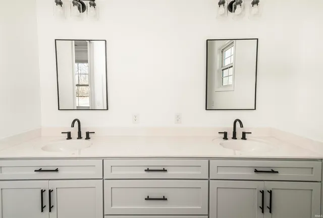 $405,000 | 8190 South Stanford Road, Bloomington, IN 47403