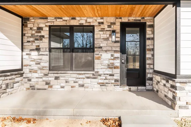 $405,000 | 8190 South Stanford Road, Bloomington, IN 47403