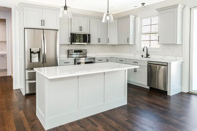 $405,000 | 8190 South Stanford Road, Bloomington, IN 47403