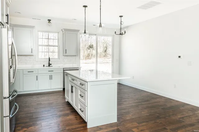 $405,000 | 8190 South Stanford Road, Bloomington, IN 47403