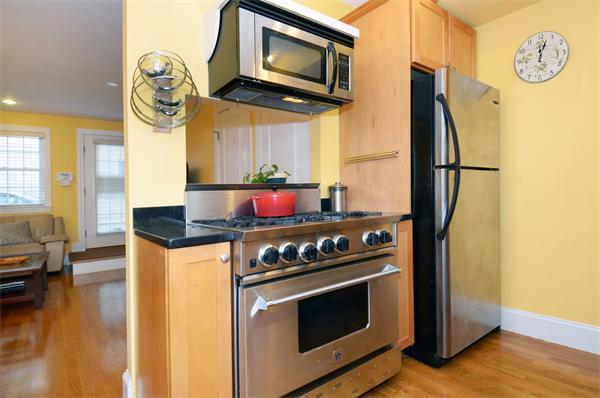 67 Bay State Road, Unit 5 Cambridge, MA 02138 - Photo 2 of 27 Gallery Image 2