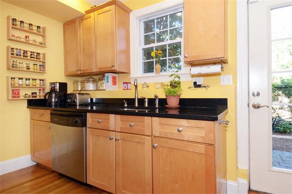 67 Bay State Road, Unit 5 Cambridge, MA 02138 - Photo 5 of 27 Gallery Image 5